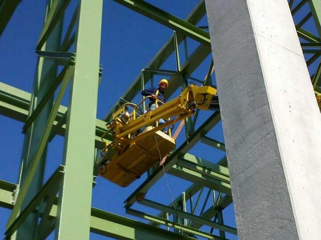 Montaggio carpenterie strutturali zincheria